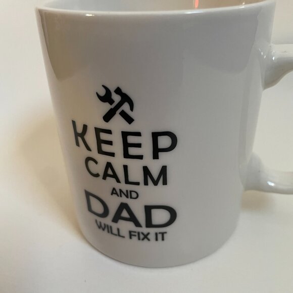 Keep Calm and Dad Will Fix It Mug - Picture 4 of 4